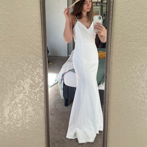 Lulus M Dress fits a small with alterations - Picture 4 of 4